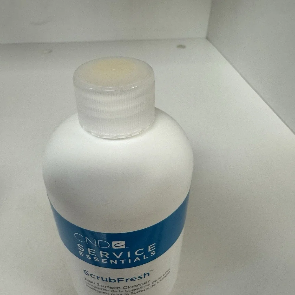 CND Shellac ScrubFresh Scrub Fresh Cleanse 7.5 Oz / 222 ml Nail Surface Cleanser